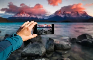 The Evolution and Mechanics of the Smartphone Camera